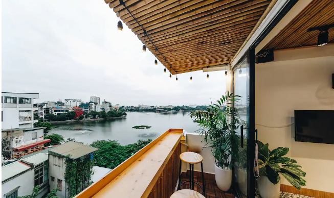 Cozy one bedroom apartment rental with rooftop, Truc Bach Lake view