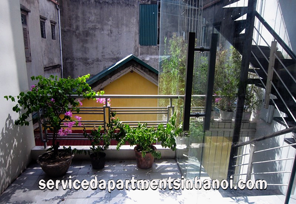 Cho thuê căn hộ dịch vụ 1 phòng ngủ tại Đặng Thai Mai, Tây Hồ, giá hợp lý