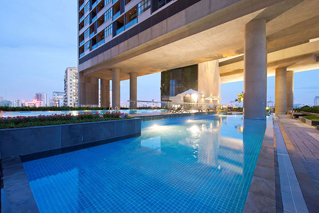 Stunning 1BR Tu Liem Apartment Rental @Pool View in Dolphin Plaza Complex