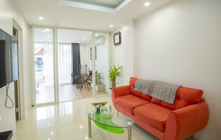 Bright Modern 1 BR Apartment rental in Dang Thai Mai str, Tay Ho, Good size Balcony