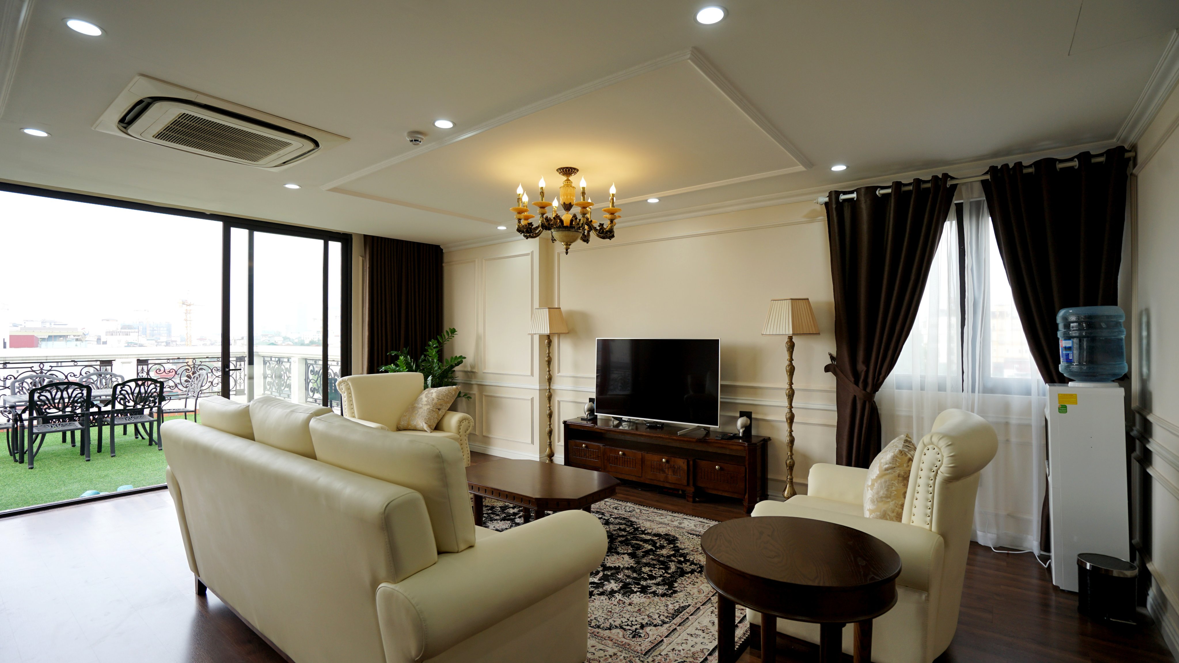 *Amazing 3 Bedroom Serviced Apartment For rent in Hai Ba Trung District, Big Balcony*