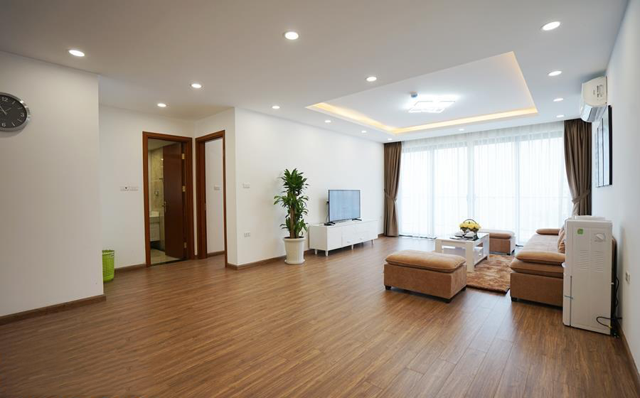 Amazing West Lake View, Spacious & Modern 03 BR Apartment in Xuan Dieu str, Tay Ho
