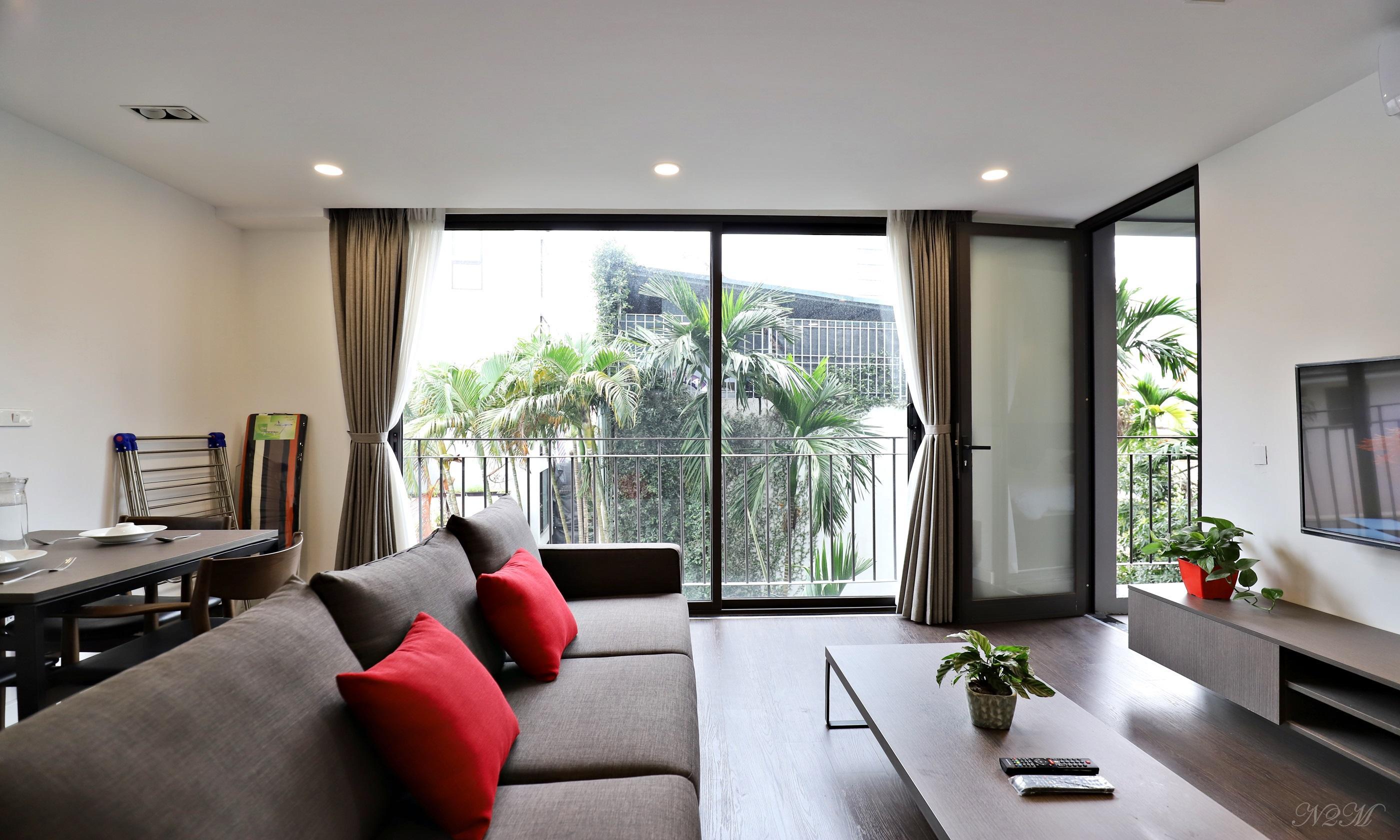 *Awesome Amenities One Bedroom Serviced Apartment in To Ngoc Van street, Tay Ho*