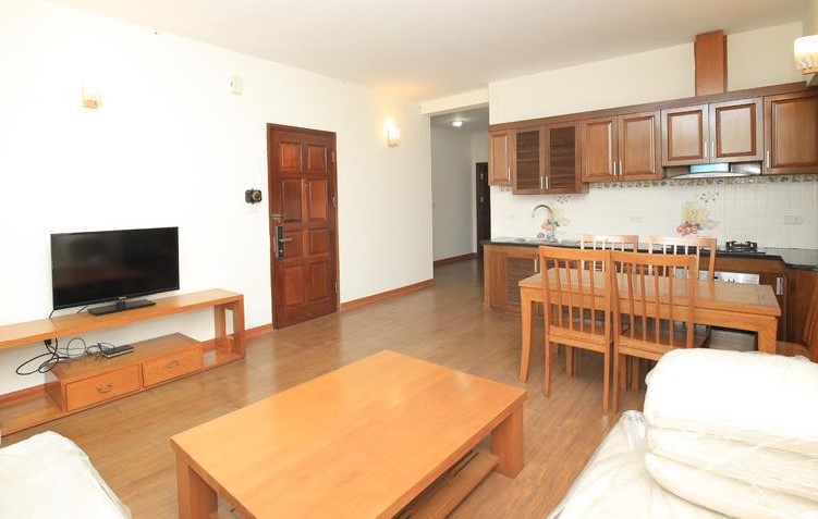 *Enjoy Lake View & Fresh Air in this adorable 2 Bedroom Apartment In Tu Hoa Str, Tay Ho*