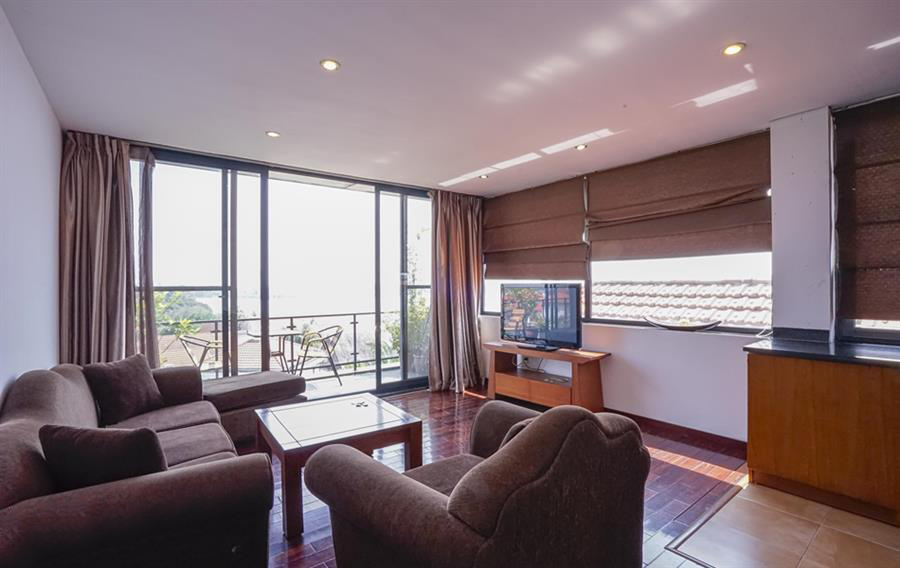 Beautiful lake view one bedroom for rent on Quang Khanh str, Tay Ho district