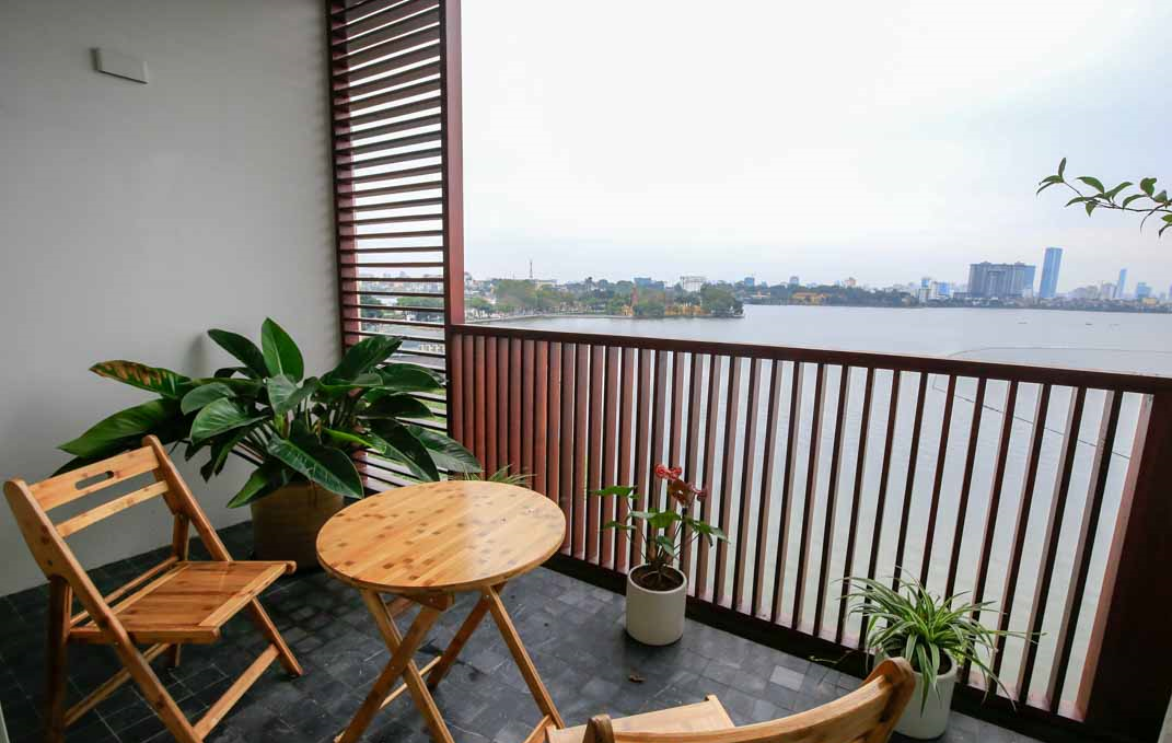 Beautiful lake view serviced Apartment Rental in Tay Ho Area, Hanoi