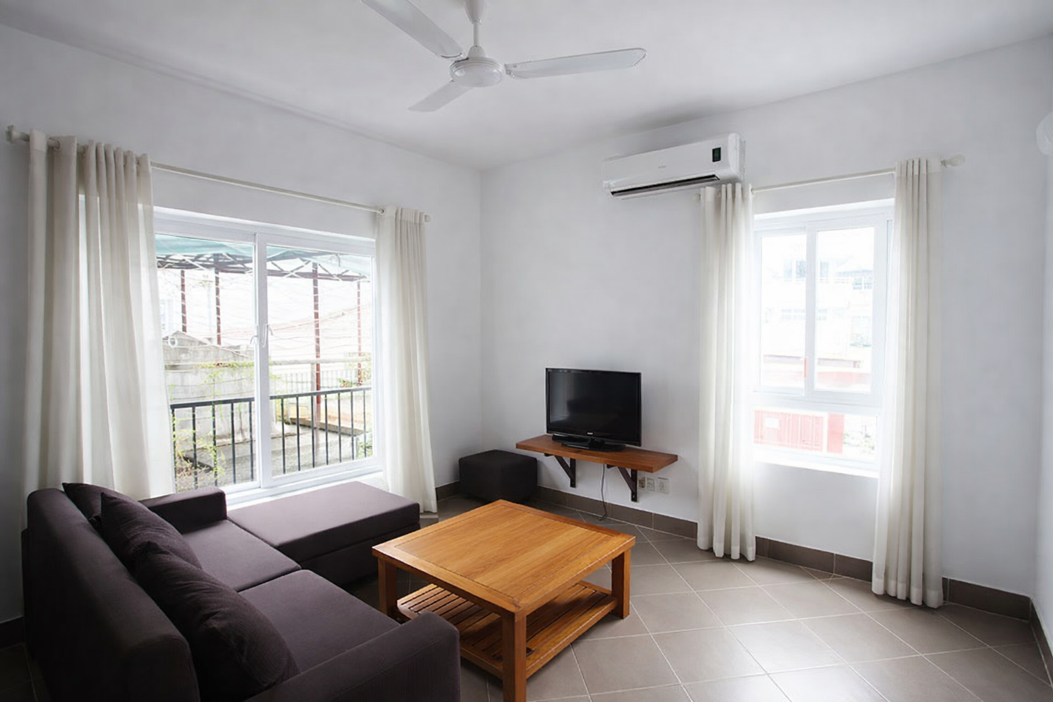 Beautiful one bedroom apartment for rent in Ngoc Ha str