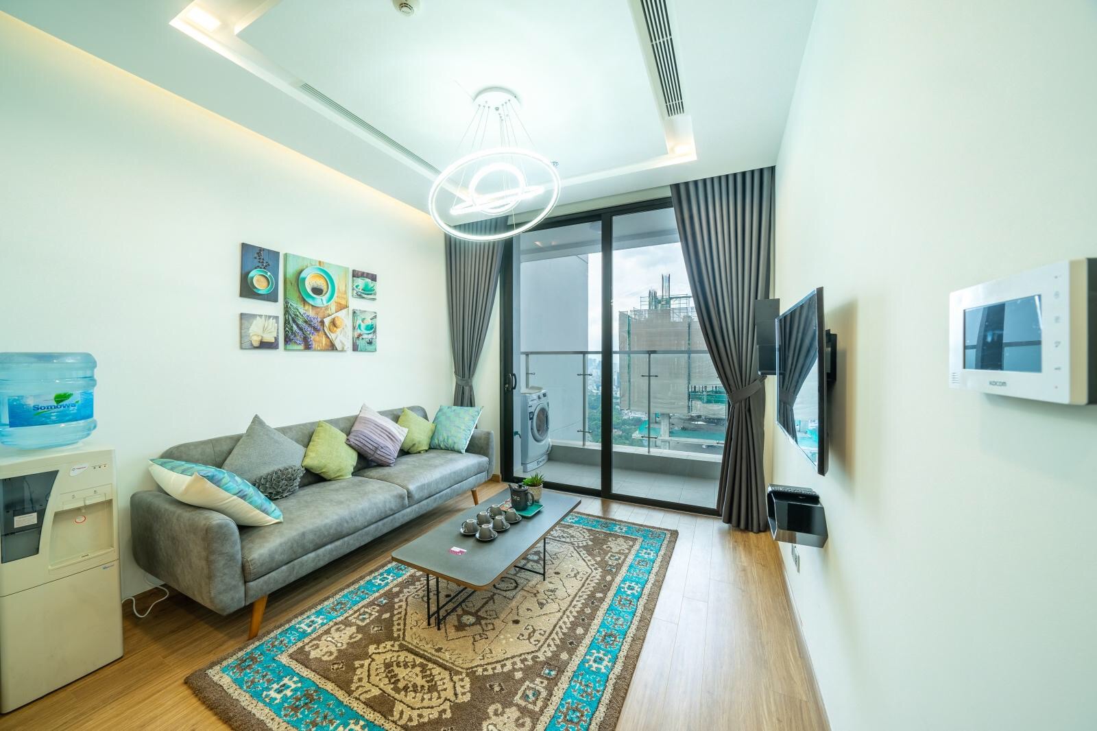 Beautiful Well Equipped 01 BR Apartment Rental in Vinhomes Metropolis