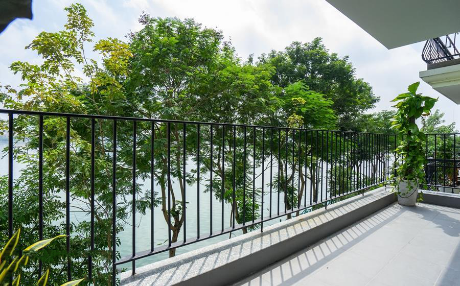 Beautiful West Lake View 2 BR Apartment rental in Nhat Chieu street, Tay Ho
