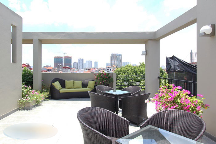 Lake View & Beautifully Decorated 2 BR Apartment In Vong Thi Str Tay Ho, Nice Terrace