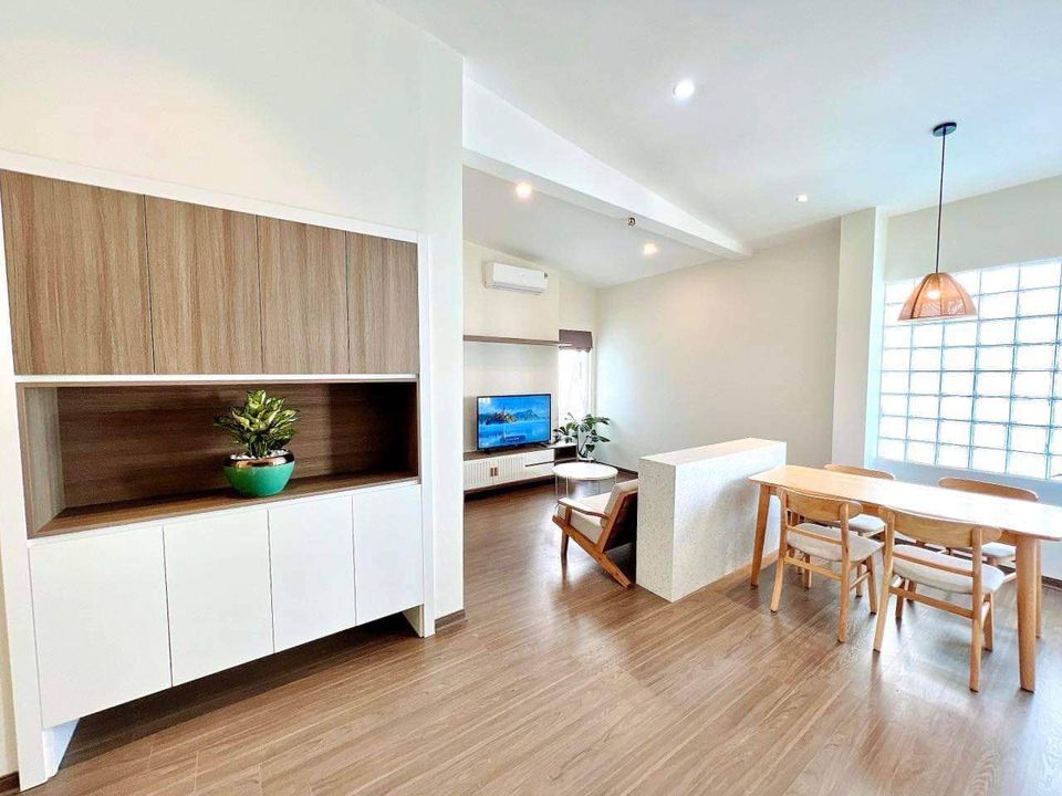 Bright 1 BR Apartment for rent in Kim Ma str, Ba Dinh