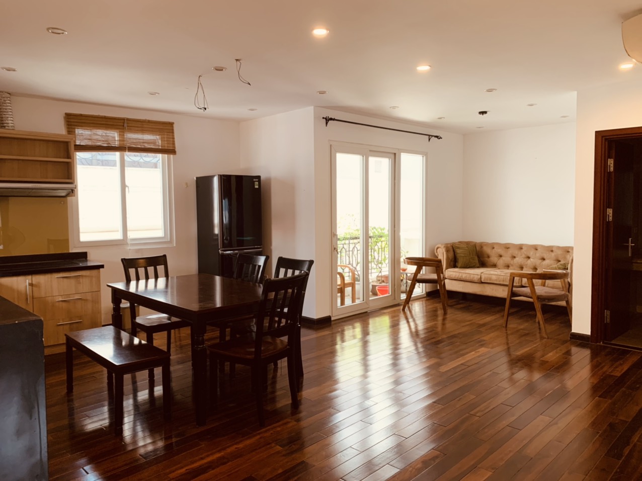 Bright & Balcony 2 BR Apartment Rental in Yen Phu Village, Tay Ho, Reasonable Price