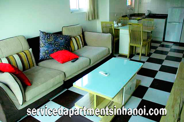 Bright Two Bedroom Apartment for rent in Hoang Hoa Tham Street, Ba Dinh
