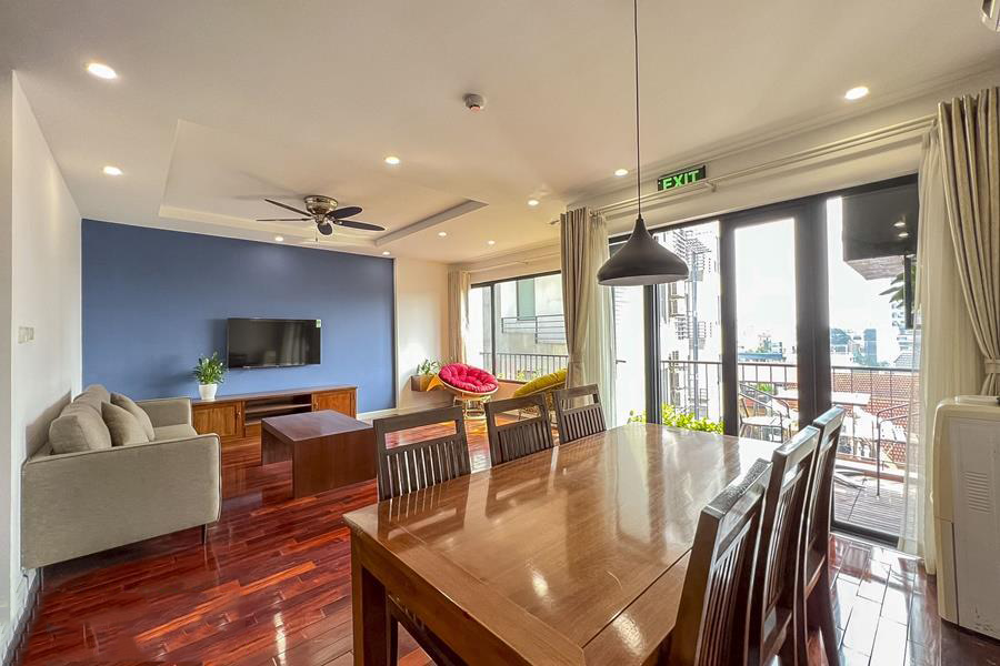 Centrally located, well equipped 02 BR Apartment Rental in To Ngoc Van str, Tay Ho