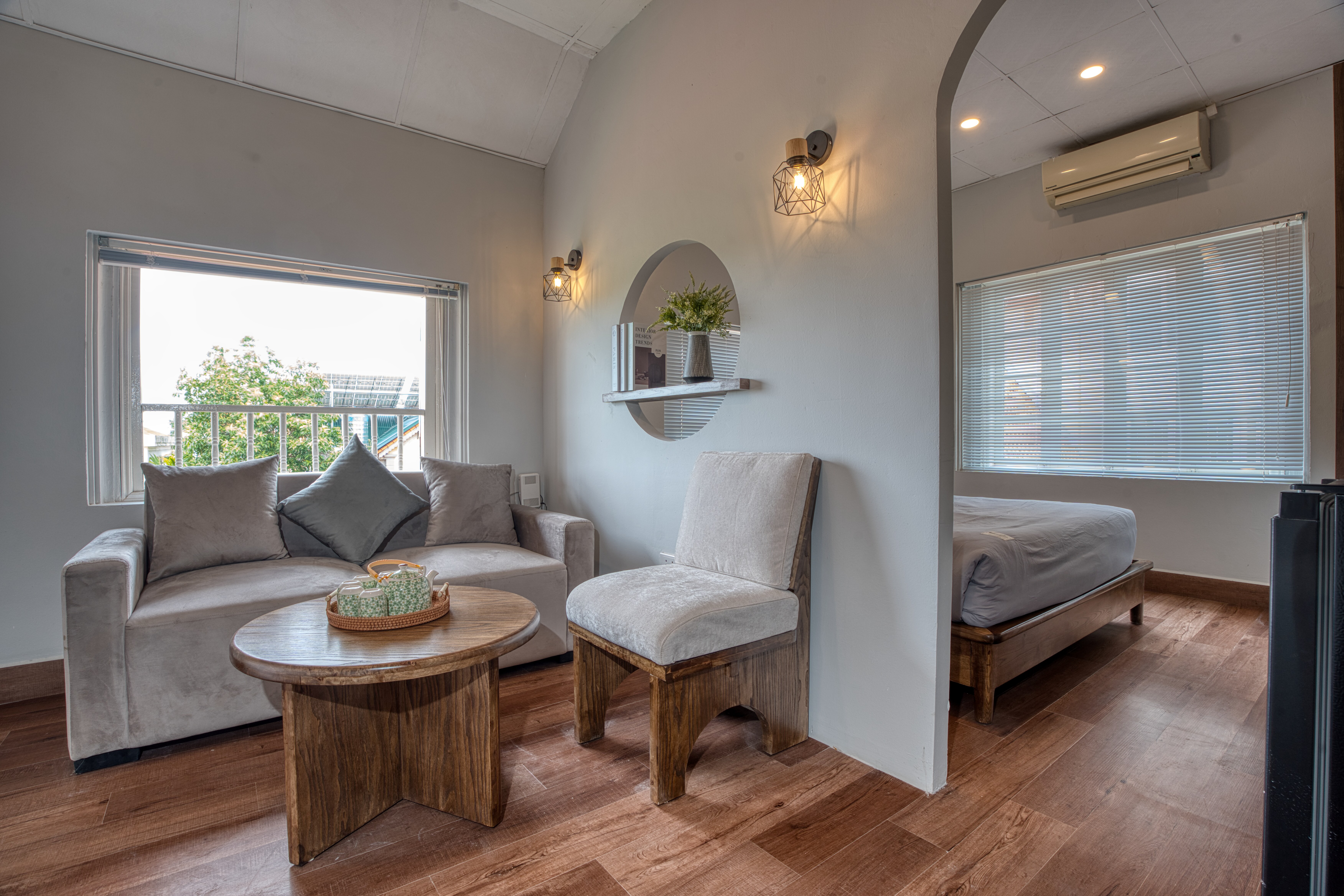 Charming 1-Bedroom and 2-Bedroom Studio Apartments for Rent on Dang Thai Mai, Tay Ho