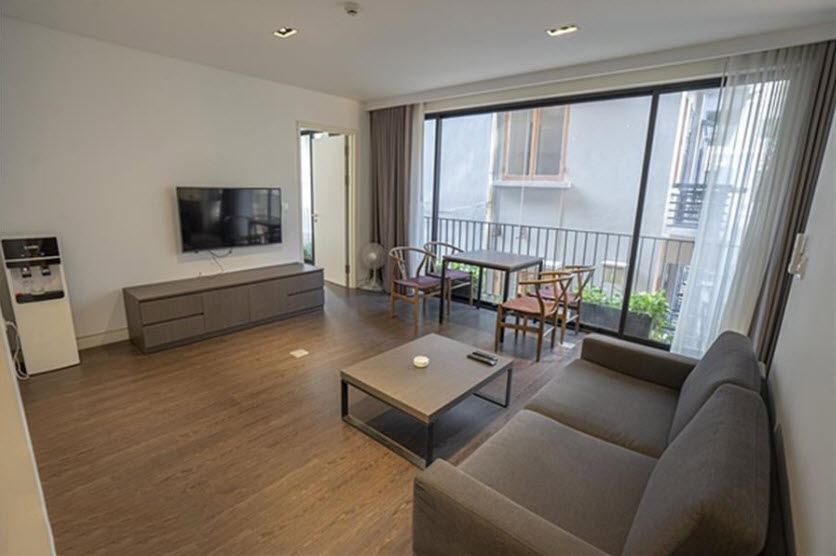 Comtemporary a 1-bedroom serviced apartment in To Ngoc Van str, Tay Ho, Right near the Lake
