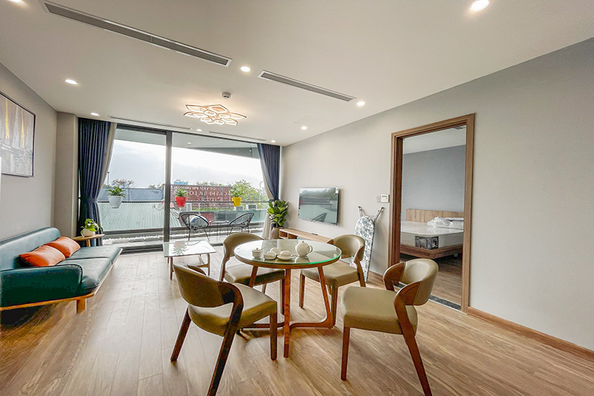 Contemporary 02 BR Apartment for rent in Nghi Tam Area, Tay Ho with Swimming Pool on Terrace