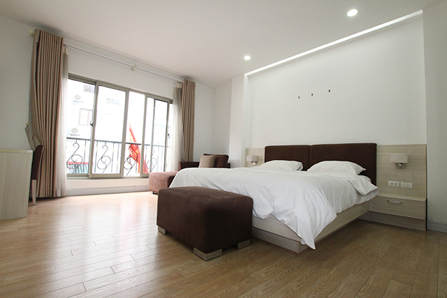 Convenient One Bedroom Apartment  Rental in Truc Bach Area, Ba Dinh