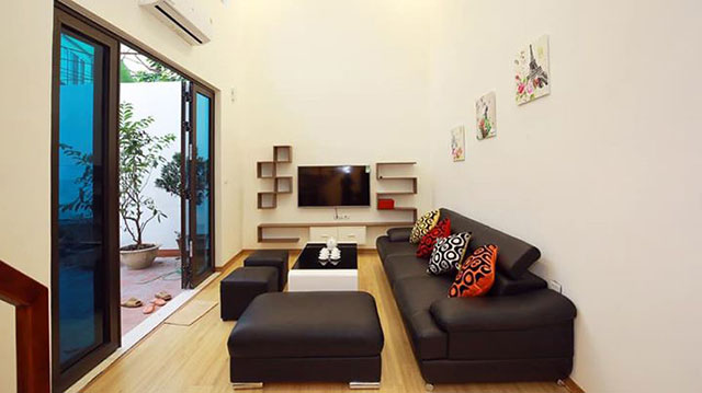 *Cozy & Comfortable 4 Bedroom House Rental in Au Co street, Tay Ho*