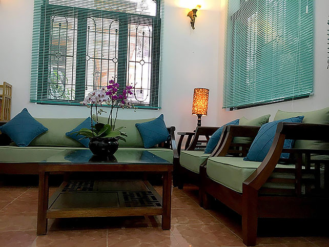 *Cozy Furnished One Bedroom House For Rent in Tay Ho, Close to Somerset West Point Hanoi*