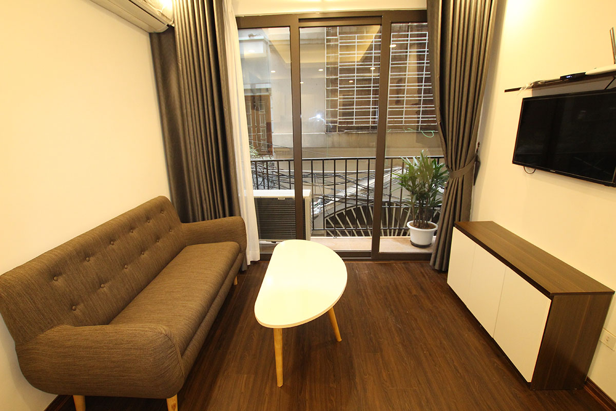 *Cozy & Modern One Bedroom Serviced Apartment Rental in Dao Tan street, Ba Dinh*