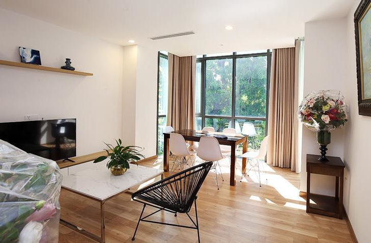 *Delightful and Well equipped 02 BR Apartment Rental in Truc bach Area, Ba Dinh*
