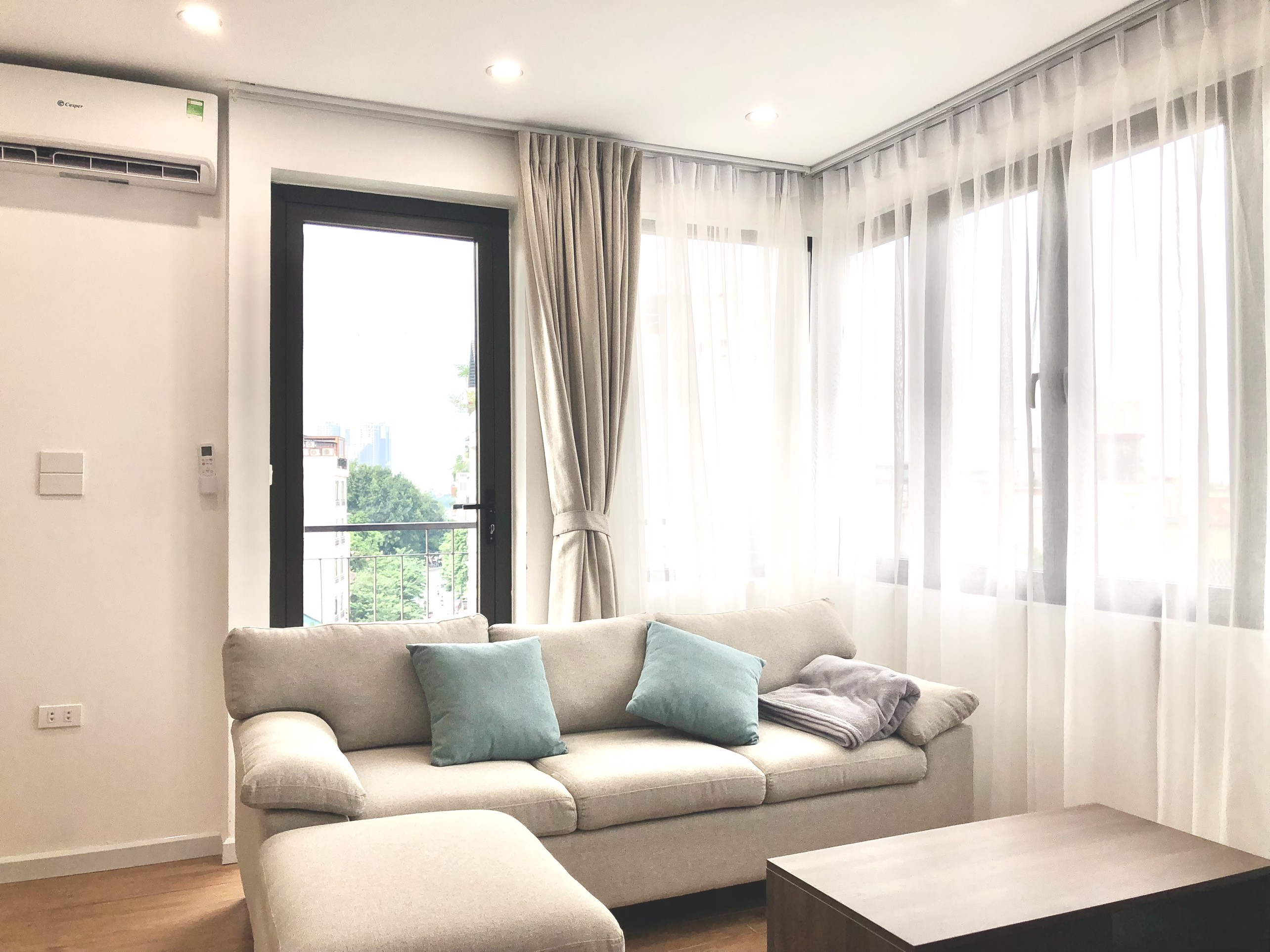 Delightful & Contemporary 02 BR Apartment Rental in Vong Thi street