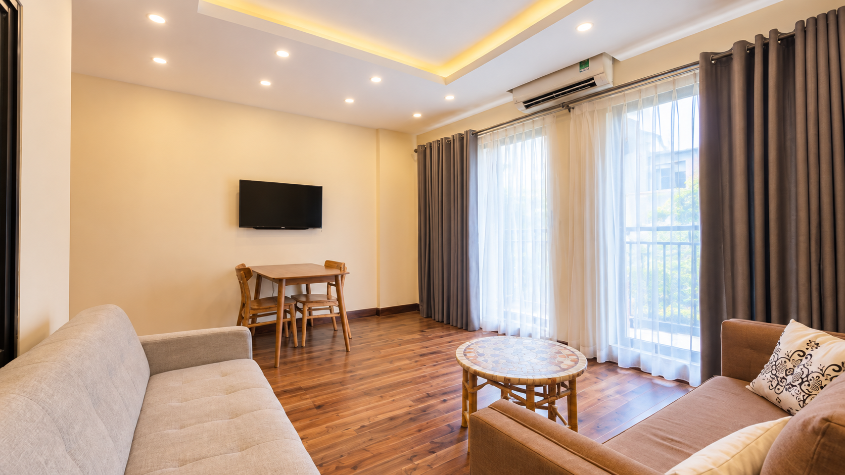 Elegant Modern Serviced apartment in Truc Bach Area, Ba Dinh, Reasonable Price