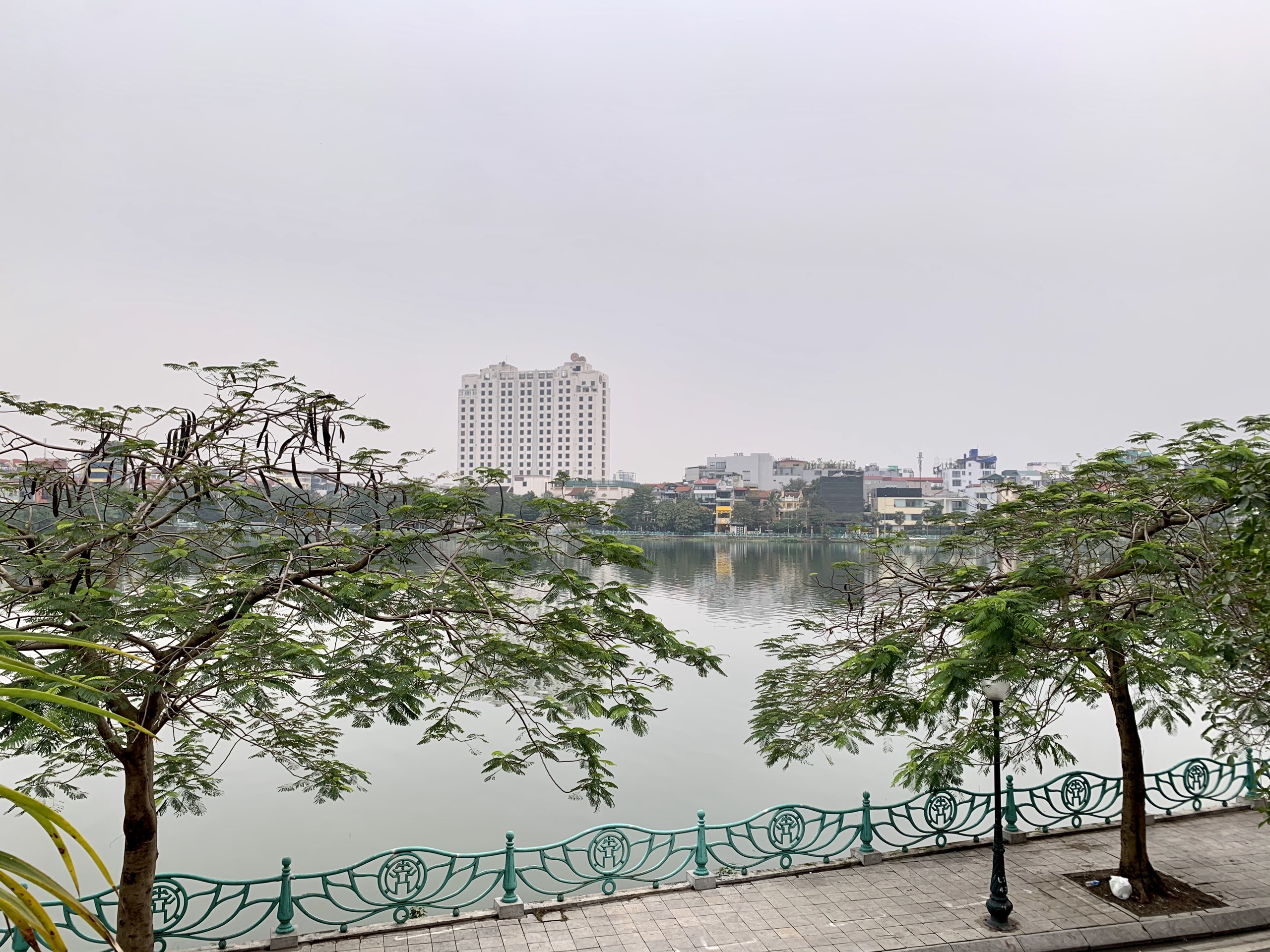 *Fabulous Panoramic Lake View Three Bedroom Apartment Rental In Quang An Str, Tay Ho*