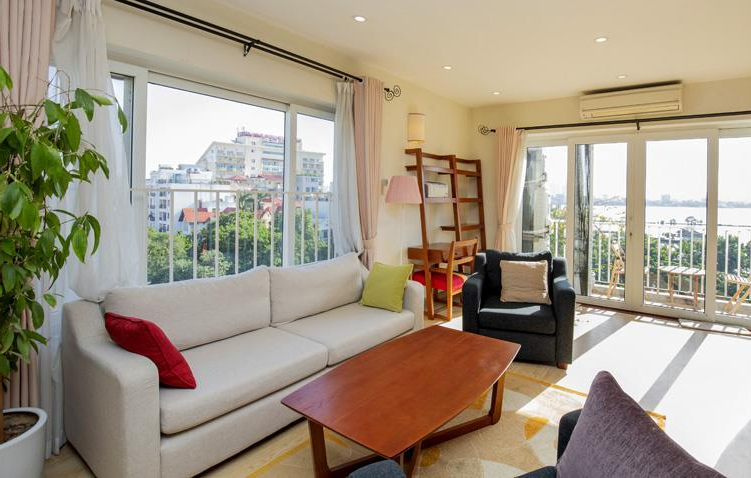 *Full Lake View 03 bedroom apartment for rent in To Ngoc Van str, Tay Ho - Steps to the Lake*