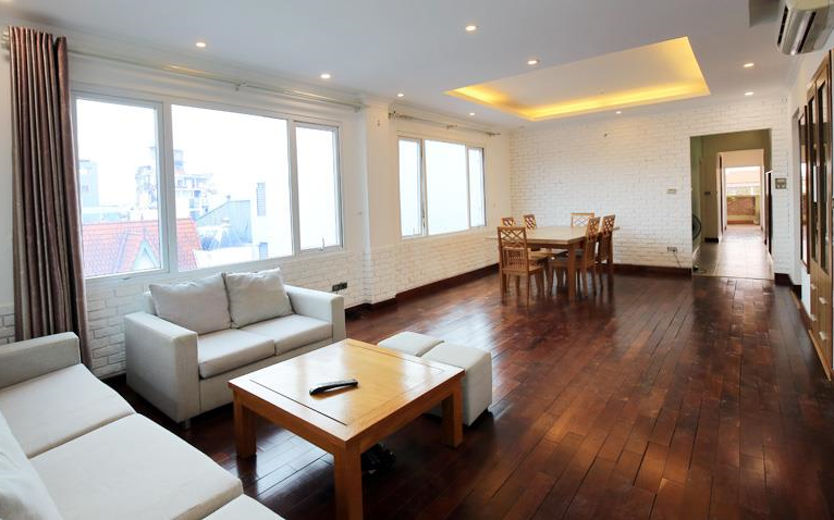 *Gorgeous 03 Bedroom Apartment Rental in Tay Ho, Beautiful Terrace*