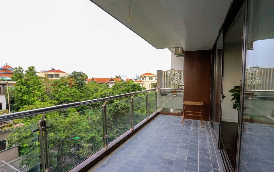 Gorgeous 4 BR Apartment In Dang Thai Mai Str Tay Ho, Great Location