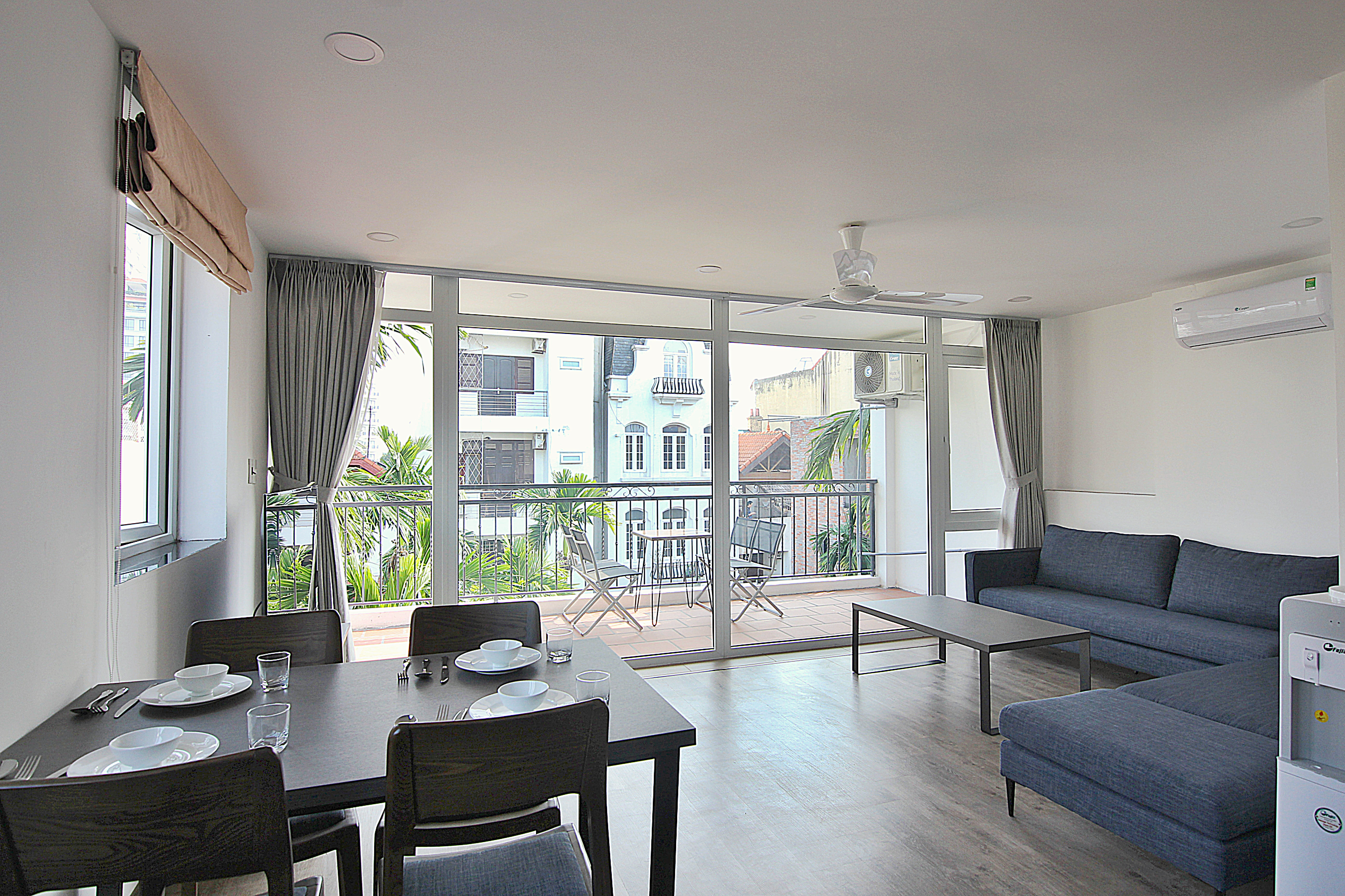 *Great Serviced Apartment Rental in Dang Thai Mai street, Tay Ho, Big Balcony*