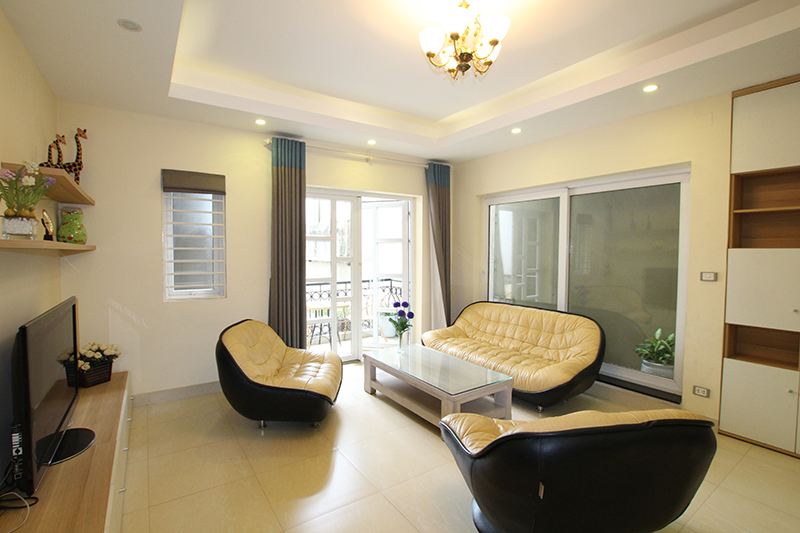*Great Spacious 03 BR Apartment for rent in Tay Ho, Good Price, Modern Amenites*