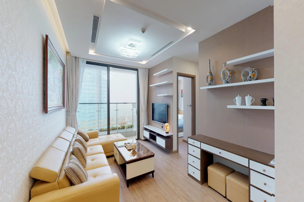 *High Standard 2 Bedroom Serviced Apartment For Rent in Vinhomes Metropolis*