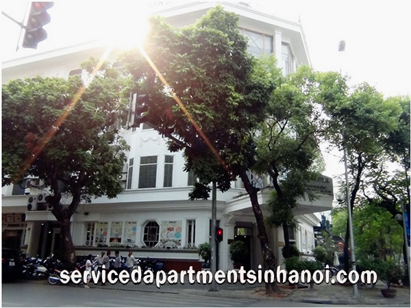 Hoa Binh Hotel Apartment near Hoan Kiem Lake for rent, Full services