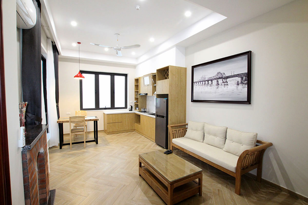 *Inexpensive, quality 1 BR Flat Rental in Tu Hoa str, Tay Ho, a great location!