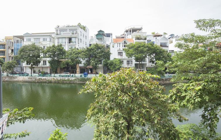 *Magnificent Lake View 02 Bedroom Apartment Rental in Yen Phu Area, Tay Ho*