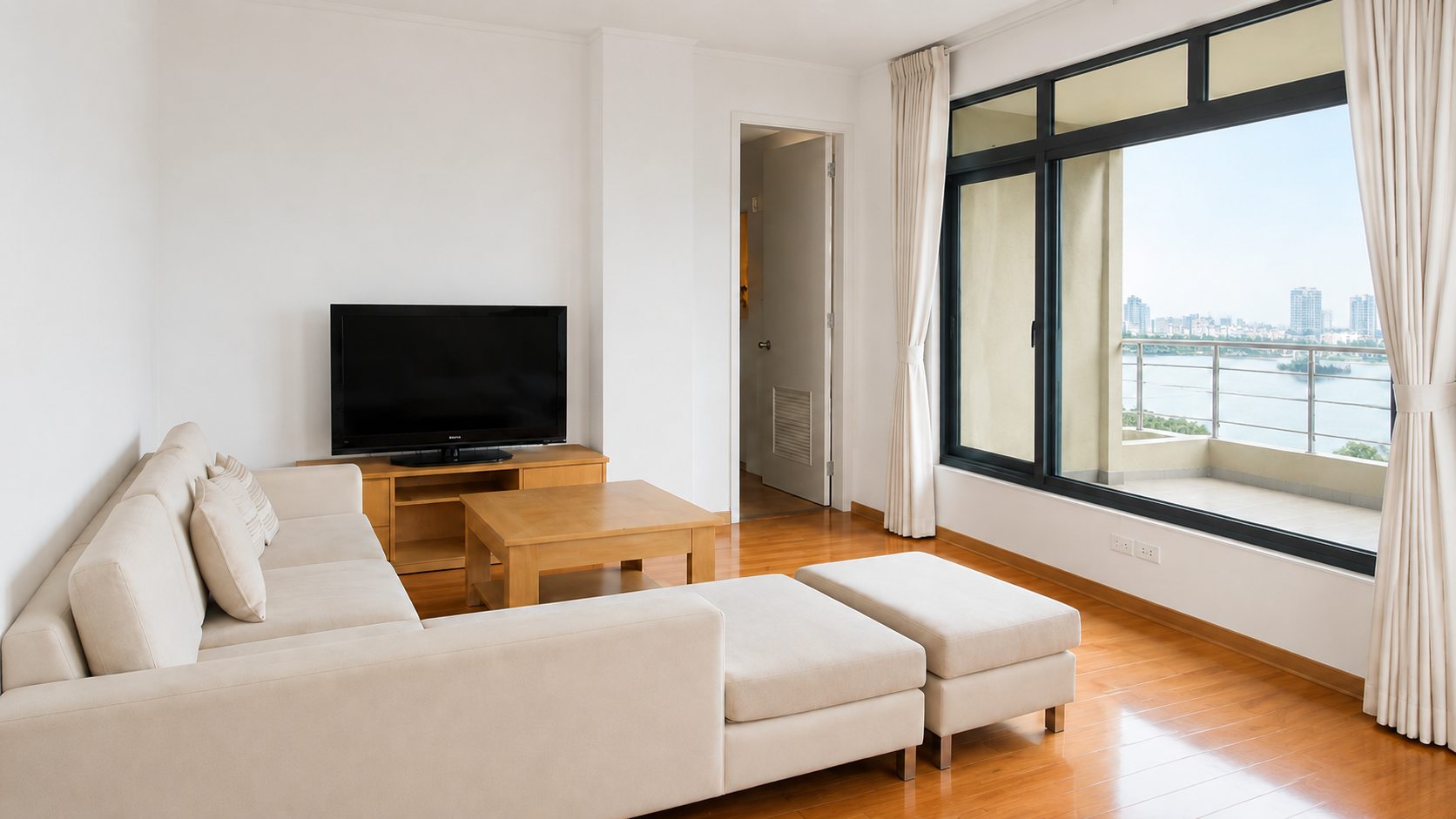 LAKE VIEW 02 BR APARTMENT FOR RENT NEAR LOTTE CENTER, BA DINH