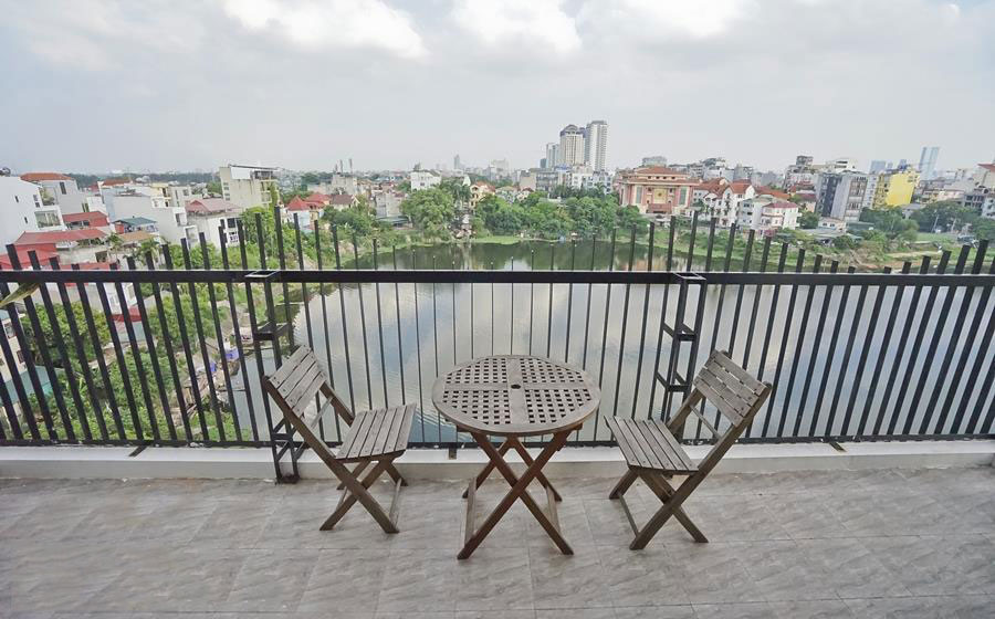 Lake view and quiet 3 bedroom apartment for rent in Tay Ho, Hanoi