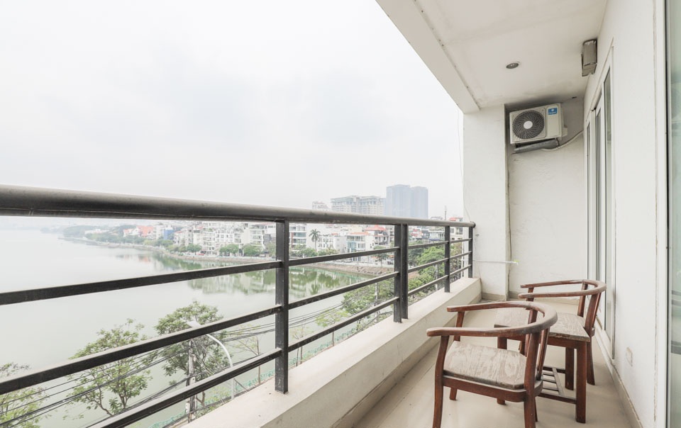 Stunning Lake View Apartment for rent in Xuan Dieu, Tay Ho, Affordable Price