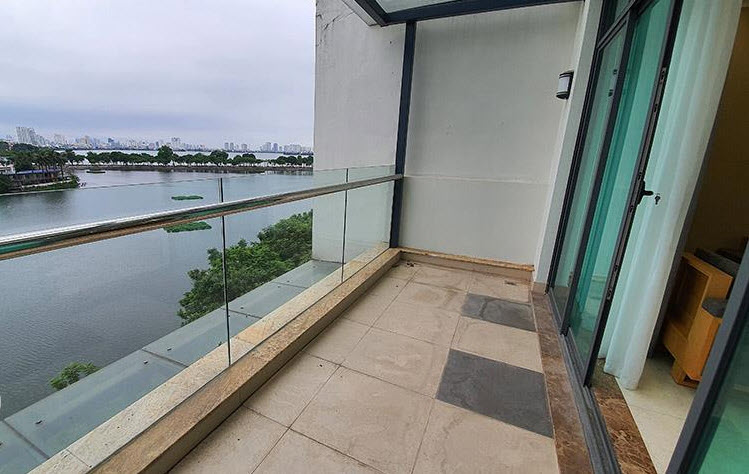 Lake view Apartment Rental in Truc Bach Area, Ba Dinh, Good size layout