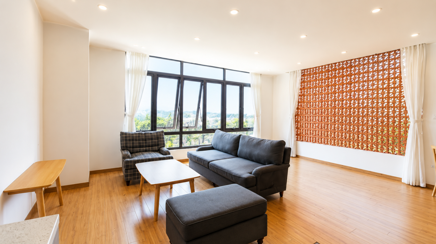 Lake view & Extensive 03 BR Apartment Rental in Tay Ho, Hanoi
