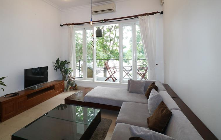 Lake View, Beautiful and relaxing apartment for rent in Truc Bach, Ba Dinh