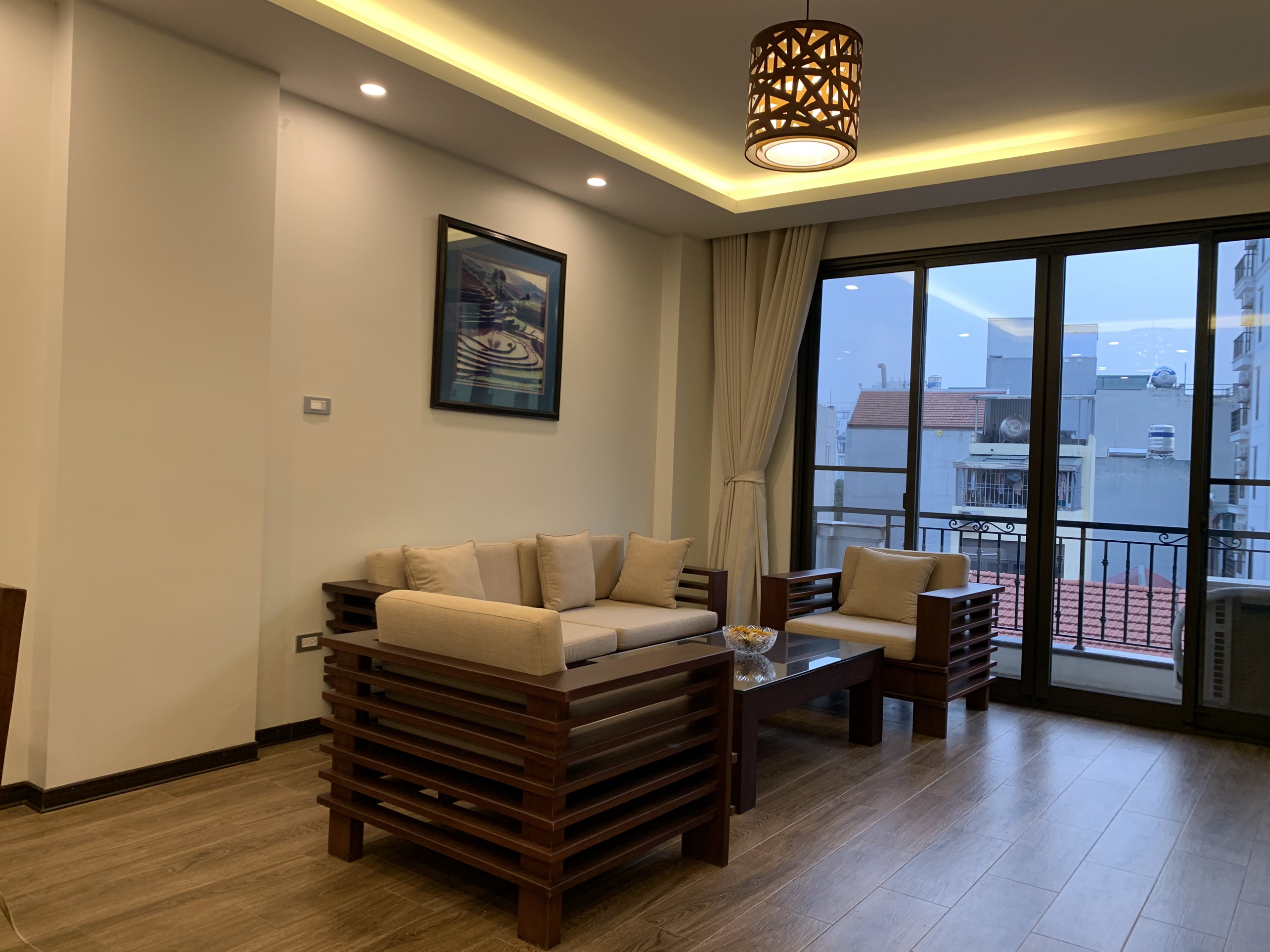 *Modern 02 Bedroom Apartment rental in Truc Bach Area, Ba Dinh, Competative Price*