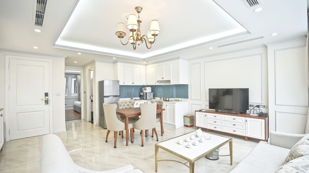 *Modern 02 bedroom Apartment Rental near Thien Quang Lake, Hai Ba Trung Distr, Prime location*