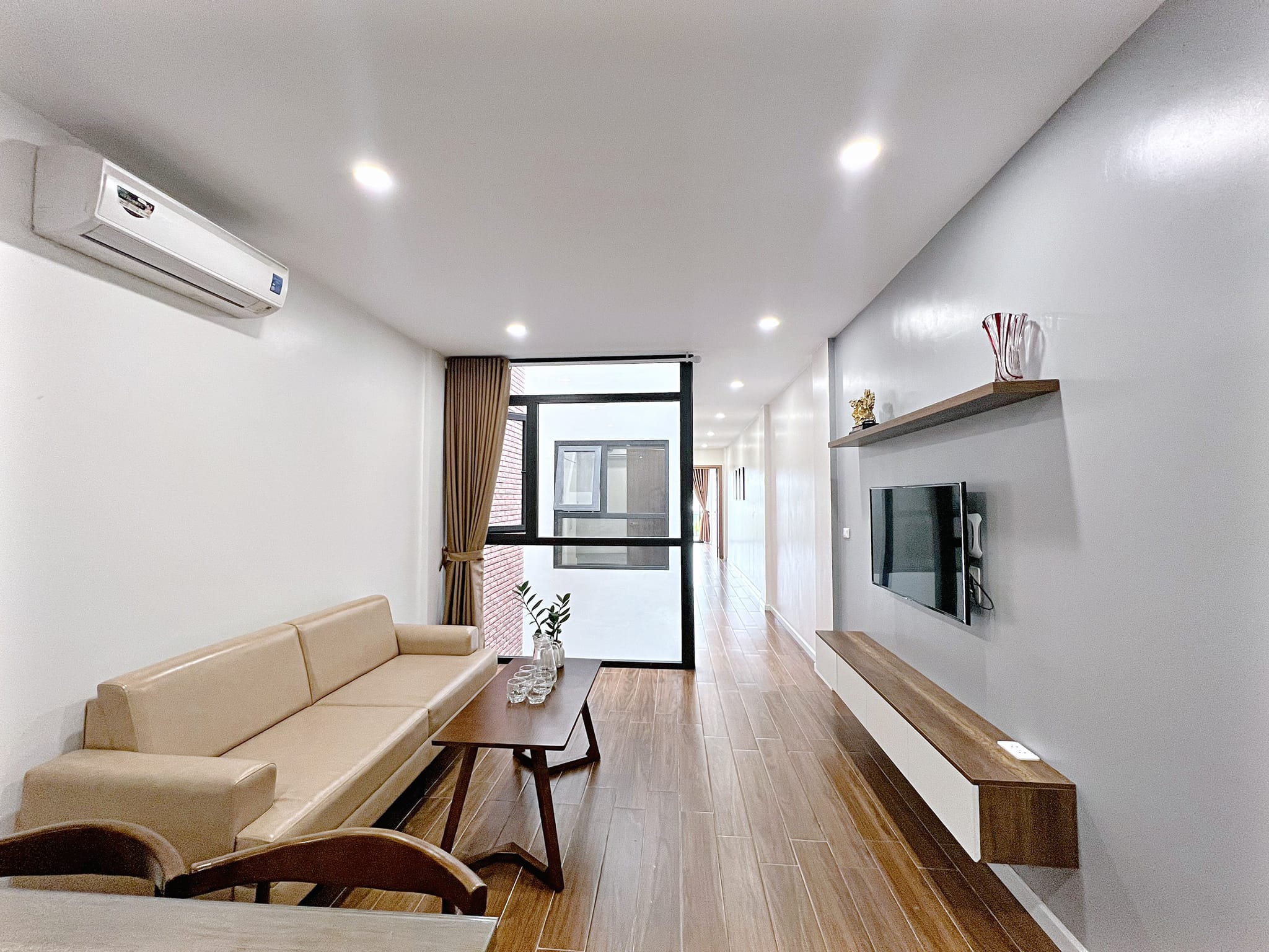 Modern 02 BR Apartment Rental in Lac Long Quan str, Tay Ho