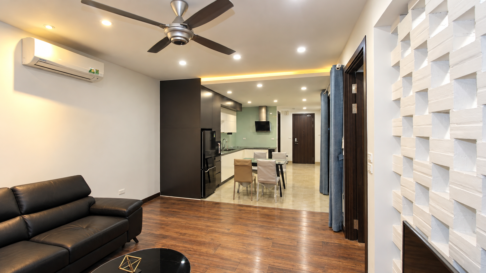 MODERN APARTMENT FOR RENT NEAR THONG NHAT PARK, HAI BA TRUNG