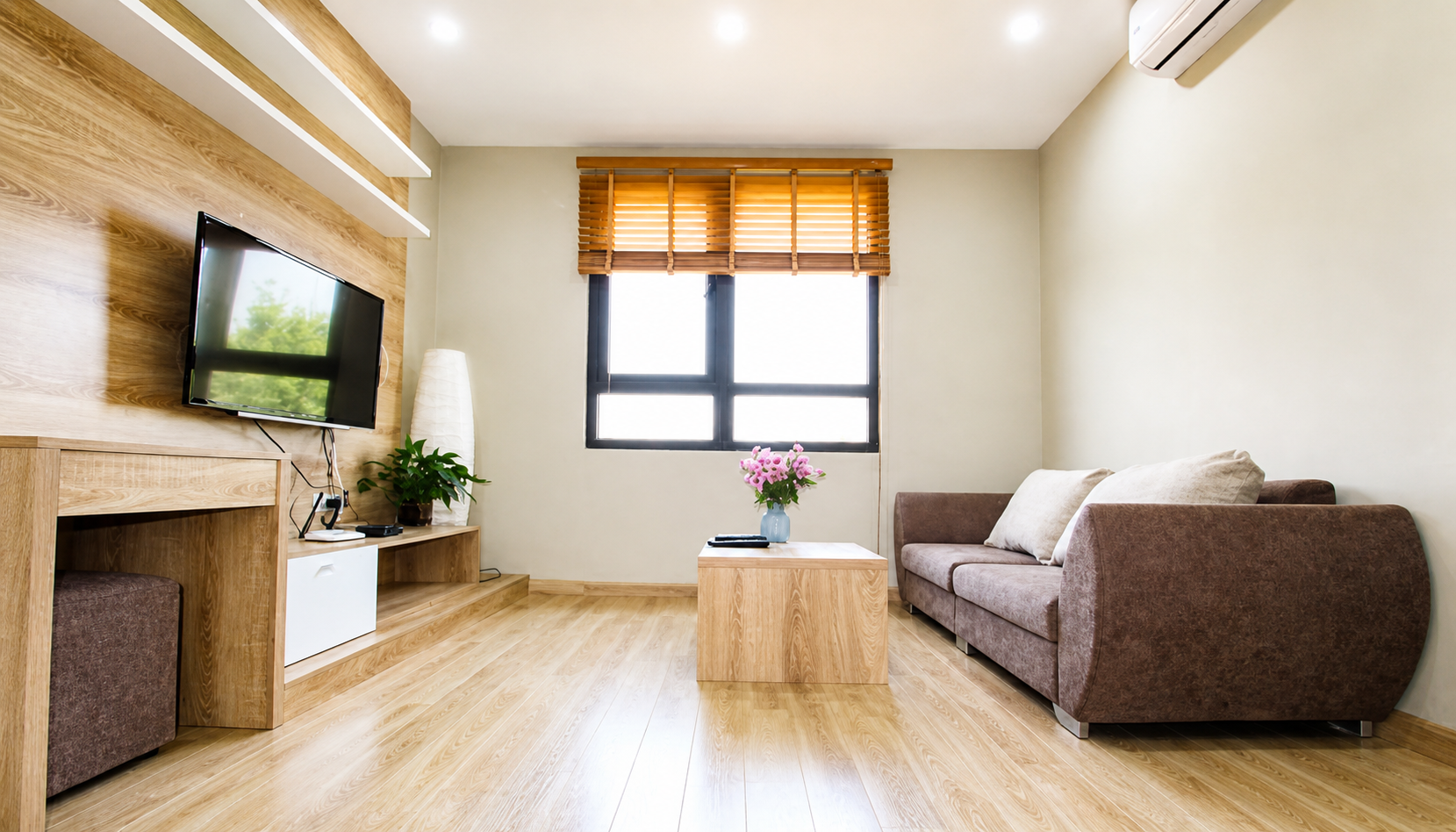 Nicely Furnished Serviced Apartment Rental in Trich Sai Street, Tay Ho, Modern Amenities