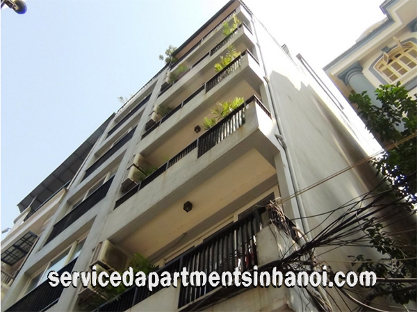 One bedroom apartment near Thu Le park and Ngoc Khanh lake